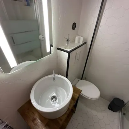 Center W Mezzanine 5min From Palace Lägenhet